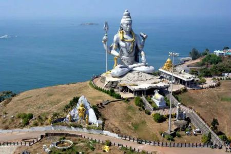 Murudeshwar Temple - Udupi Taxi Services